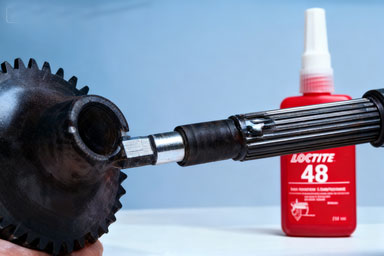 UV胶固化后发白的原因与解决方法